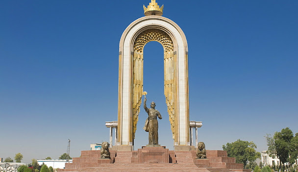 Statue of Ismail Samani (Ismoili Somoni), as memorial, Dushanbe, Tajikistan, Central Asia